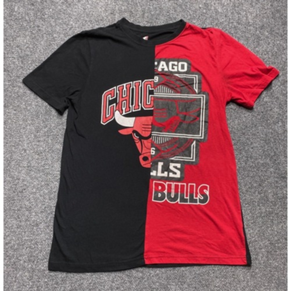 Chicago Bulls T-Shirt Mens Large Black Red Split NBA Graphic Tee Short Sleeve